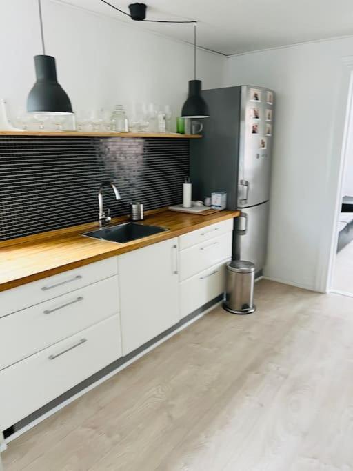 Lovely 1-bedroom In C Lejlighed Århus