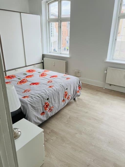 Lovely 1-bedroom In C Lejlighed Århus
