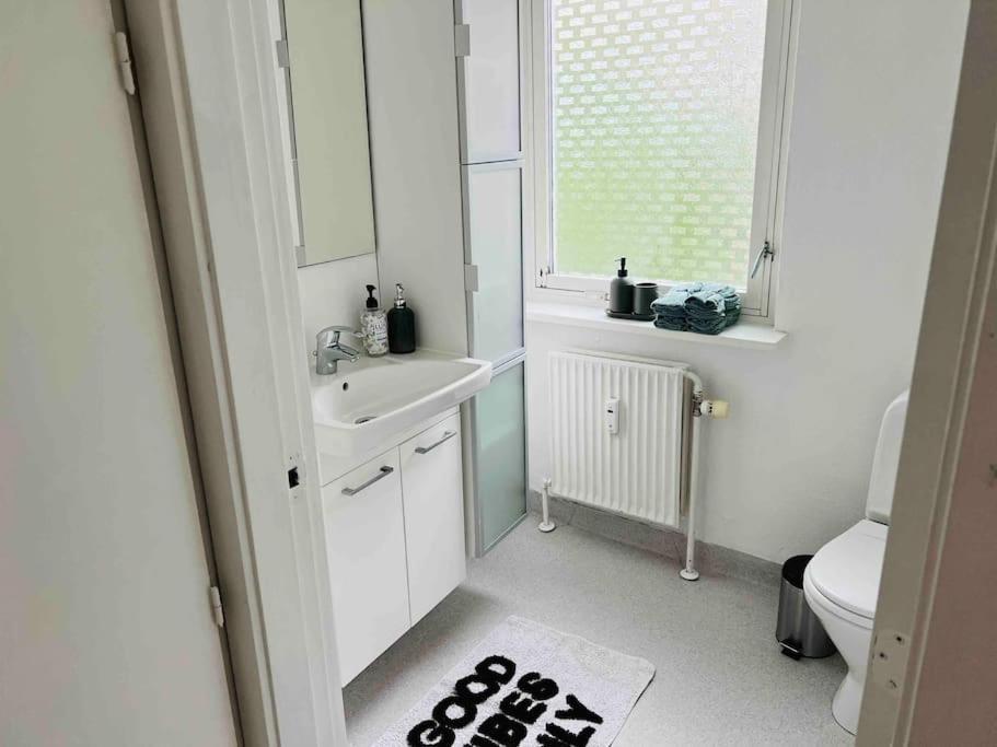 Lejlighed Lovely 1-bedroom In C