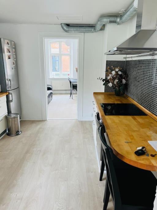 Lejlighed Lovely 1-bedroom In C Århus